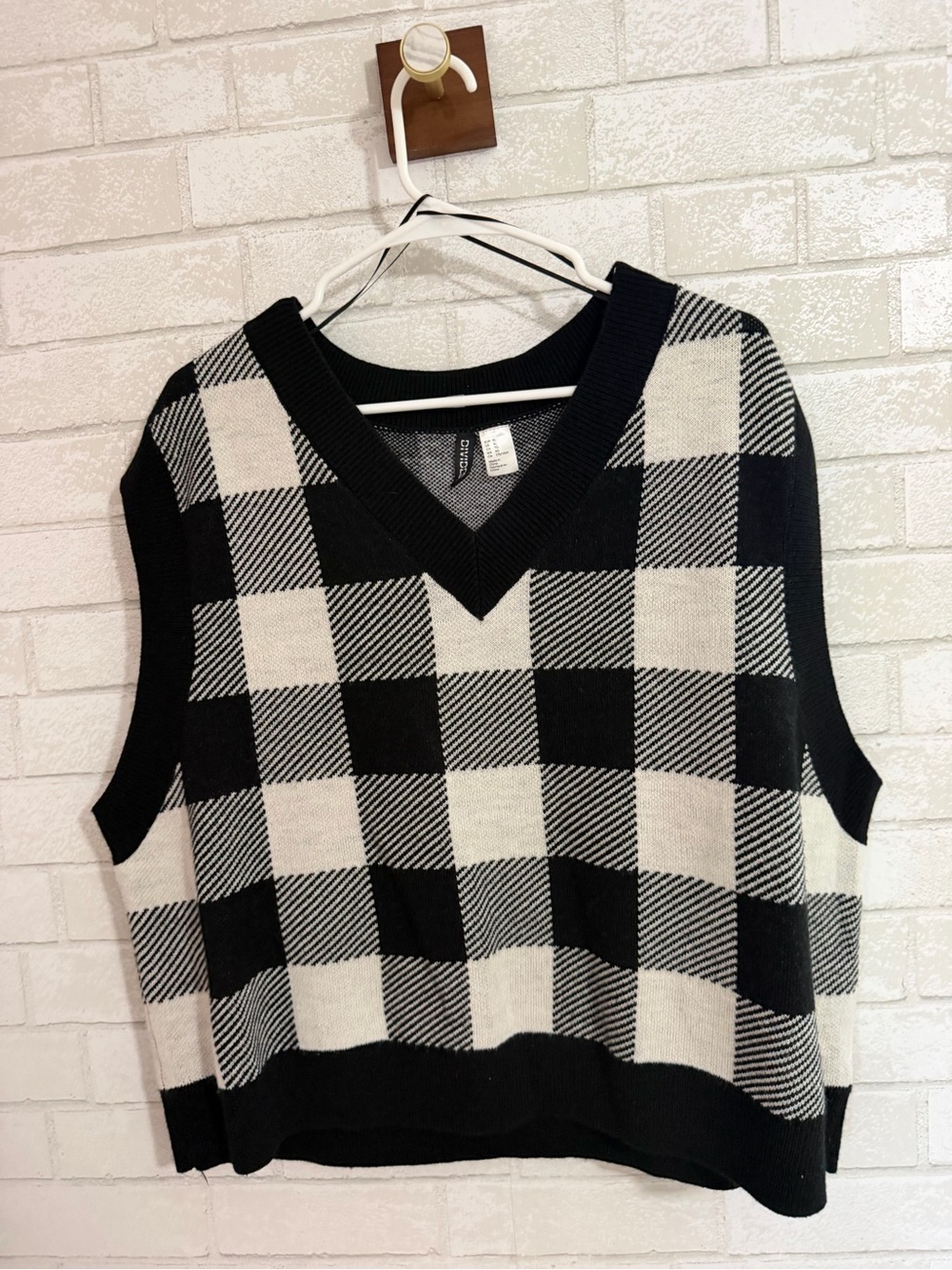 Black & White Check V-Neck Sweater Vest XL #3096